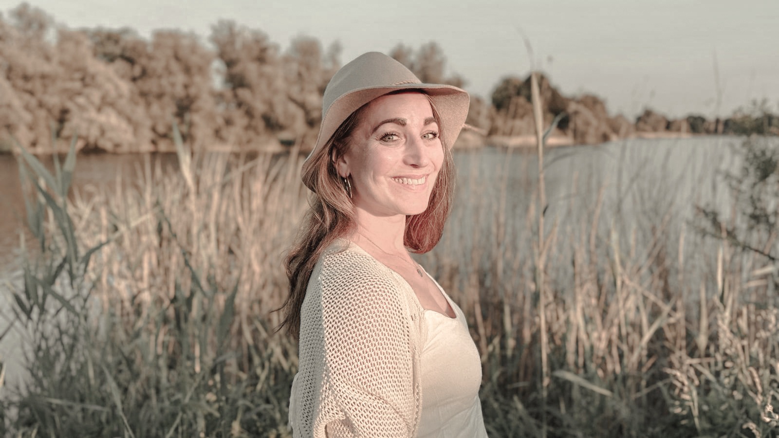 Lisa Sofie Zelgin, Kommunikationsstrategin und Copywriterin für Heilpraktiker, Ärzte, Coaches und Bildungsanbieter